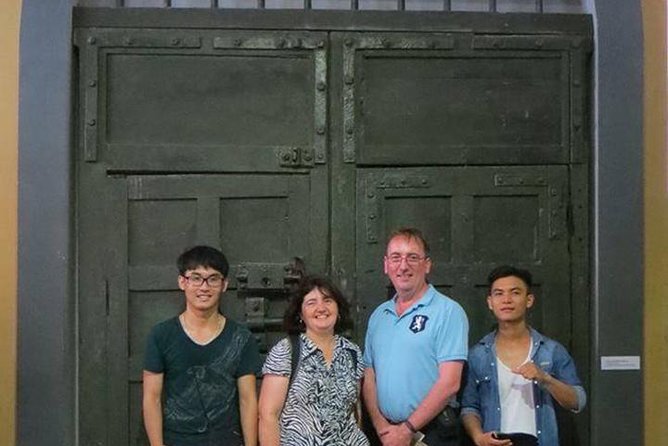(Private) Hanoi War Sites Tour - Hoa Lo Prison: the tour’s most powerful hour