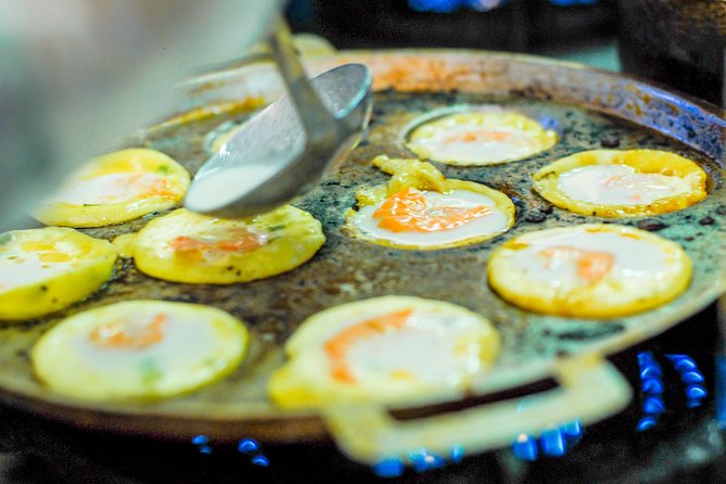 Private Street Food Motorbike Tour in Ho Chi Minh City - What You Eat and Drink