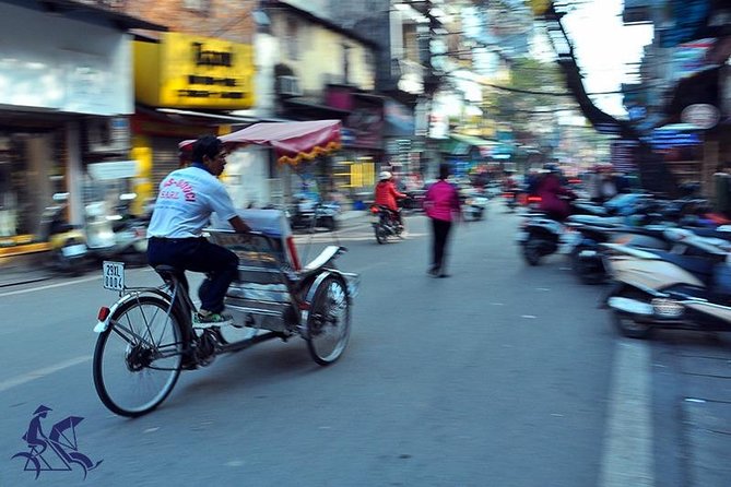 Private tour - Hanoi old quarter cyclo tour (2 hours) - From your hotel to the Old Quarter