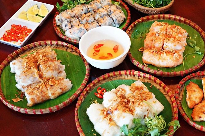 Private Tour: Hanoi Street Foods - Train Street - Hidden Gems - Train Street for a different view of Hanoi