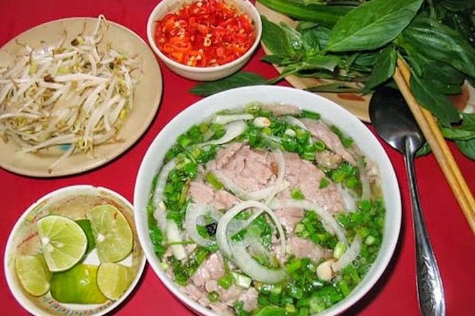 Private Tour: Hanoi Street Foods - Train Street - Hidden Gems - What the private format changes