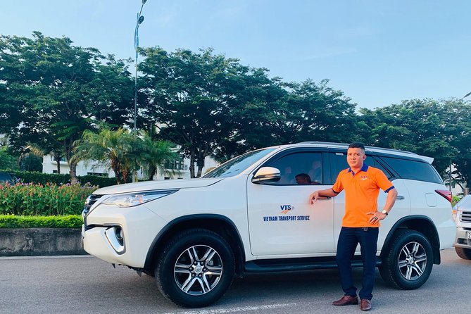 Private Transfer Between Hanoi Airport (han) And Hanoi City Center - Finding your driver at the arrivals hall