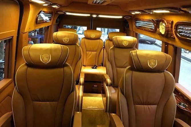 Private Transfers Hanoi <=> Halong One Way by Limousine Vehicles - Hanoi hotel pickup and Noi Bai Airport arrivals