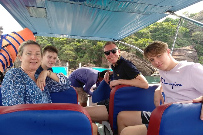 REAL snorkel &island hopping by SPEEDBOAT-EXPLORE CUISINES(MAX12) - Coconut Island and the second snorkeling session