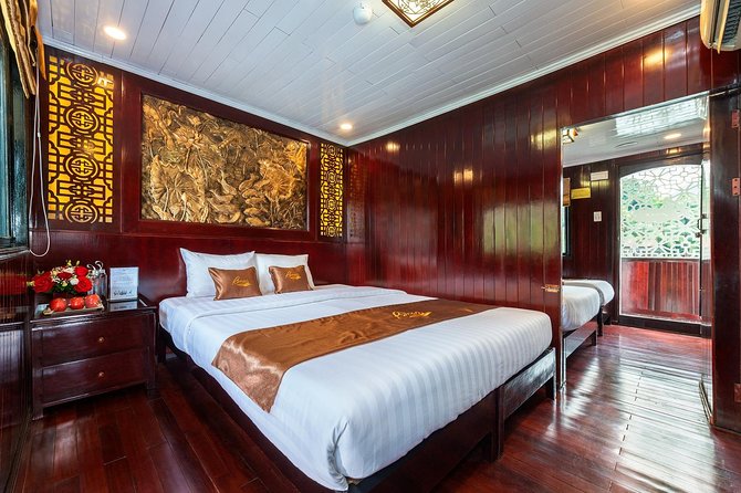 Renea Cruises - BEST Small Boat in Bai Tu Long & Halong Bay - Boarding, lunch, and settling into the cabin