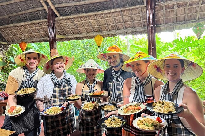 RICE PAPER Noodle Making Experience & Hoi An Cooking Class Class - A food class with more than a cooking table