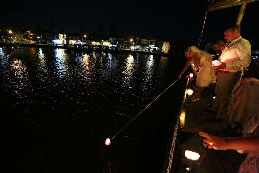 Romantic Sunset Dinner Cruise in Hoi An - What the $39 price really buys