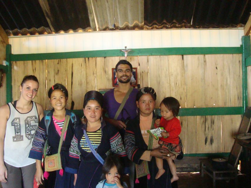 Sa Pa: 6-Hours Muong Hoa Valley Trek with Local Ethnic guide - Hmong crafts: indigo, batik, and hemp