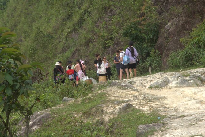 Sa Pa Full Day Trekking Tour - Ta Van Village and the homestay lunch