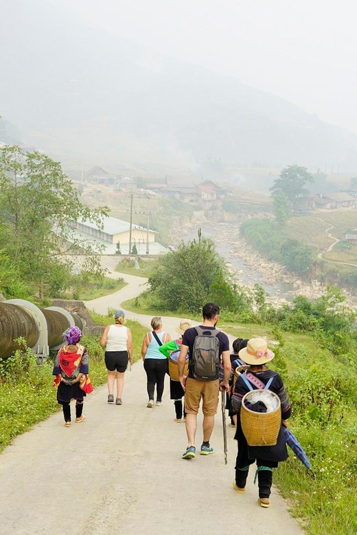 Sa Pa: Half-Day Cat Cat Village Hike to Meet H'mong People - The 2.5-kilometer walk to the waterfall