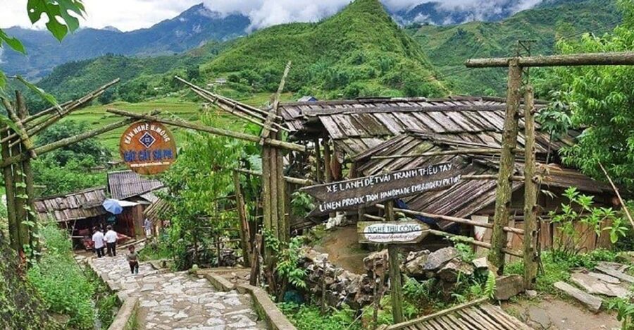 Sa Pa: Half-Day Cat Cat Village Hike to Meet H'mong People - The afternoon pickup and ride from Sa Pa