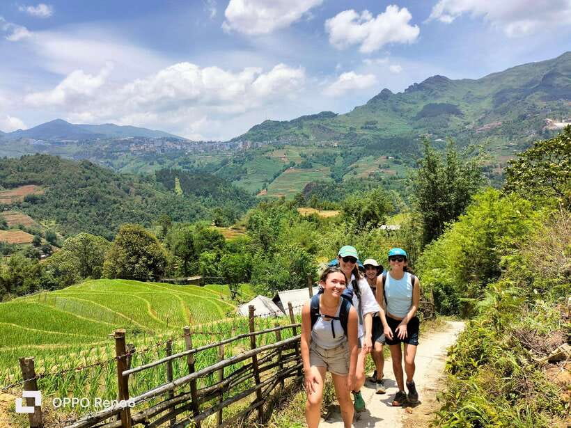 Sa Pa: Muong Hoa Valley Trek and Local Ethnic Villages - Guide quality and the value of a small group