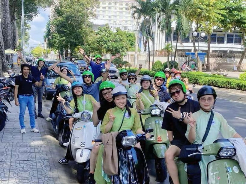 Saigon: Day-Night Sights & Local Food Tour l Female Option - Key points at a glance