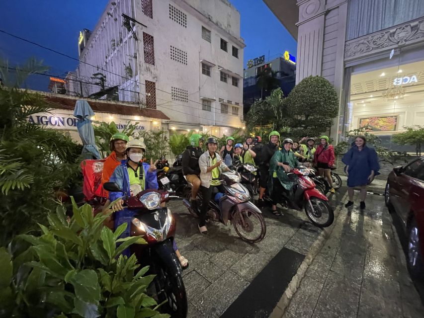 Saigon: Day-Night Sights & Local Food Tour l Female Option - Nguyen Trai Street and the everyday city