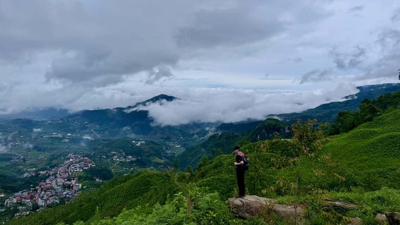 Sapa 2-Day Trekking Tour – Explore Villages & Scenic Trails - Day one: Y Linh Ho, Lao Chai, and the walk into the valley