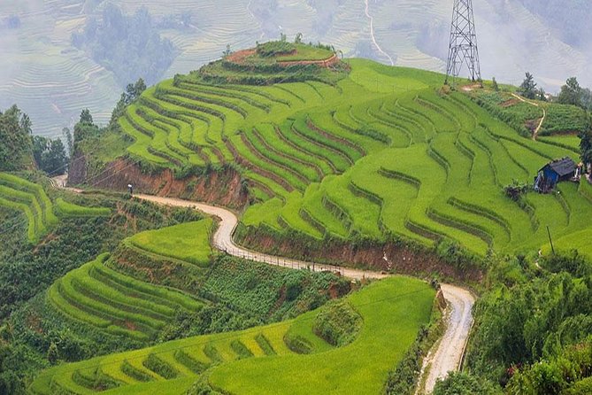 Sapa 3 Days 2 Nights Trekking Tour (1 Night In Ta Van Village, 1 Night In Hotel) - Giang Ta Chai, waterfalls, and the final morning