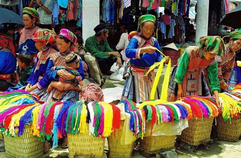 Sapa: Eco Adventure Terrace Fields and Local Villages Trek - Y Linh Ho and the river crossing
