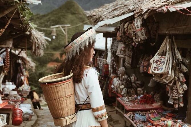 Sapa: Fansipan Cable, Cat Cat Village & Moana Instagram Tour - How the guides shape the experience