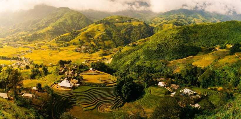 Sapa: Muong Hoa Mountain Views and Villages Trek with Lunch - What to bring for nine hours outdoors