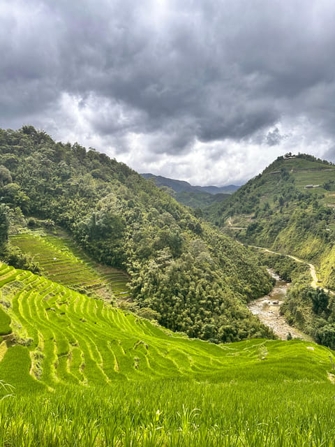 Sapa3D2N TrekkingAdventures,Valleys,Bambooforest,Waterfall - Day two: Su Pan, Red Dao culture, and Giang Ta Chai Waterfall