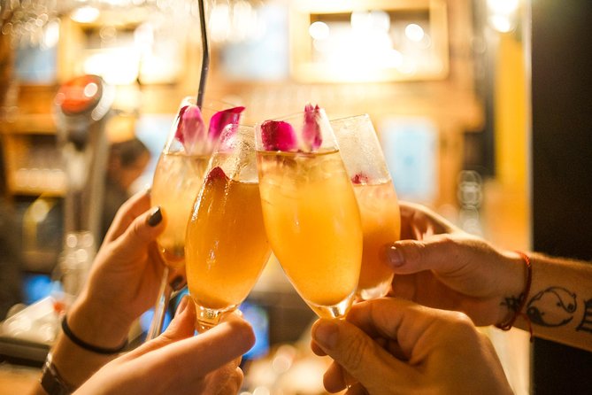 Secret Cocktail Experience in Hoi An - Stop one: starting with a local view of cocktails