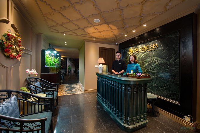 Serene Experience Spa Package - Coconut scrub and wrap for the body
