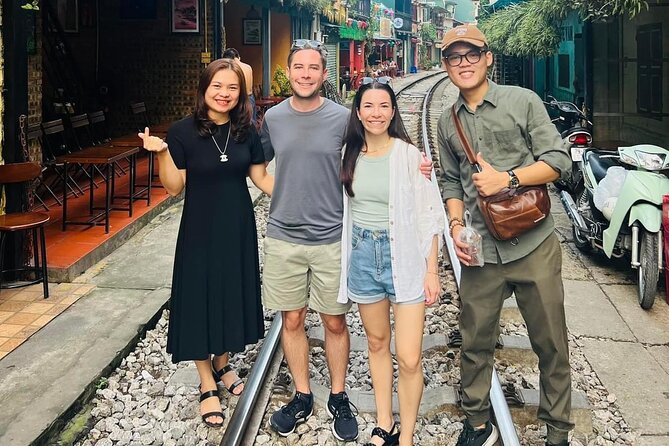 Small Group Half-day Hanoi City Tour with Train Street Visit (4h) - How the small group and vehicle affect the morning