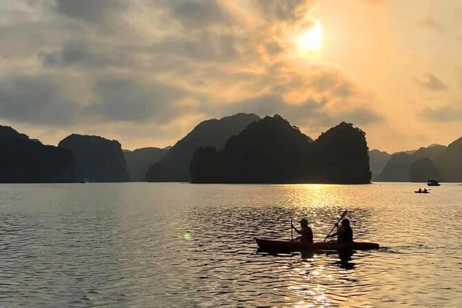 Sunset Tour in Lan Ha Bay | 4-star Daiichi Cruise - What is included and what you still pay for