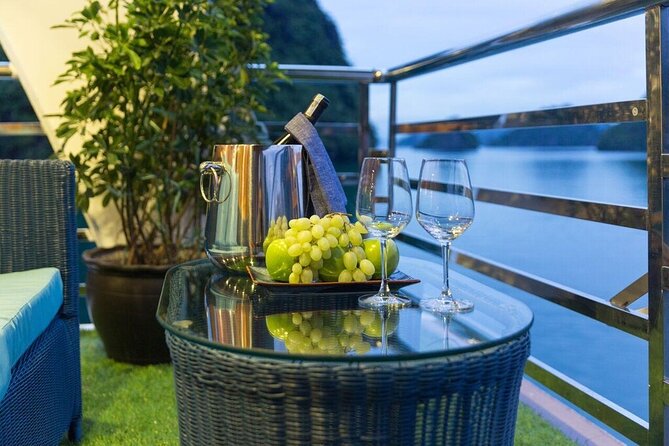 Swan Cruises Ha Long & Bai Tu Long Bay 2D1N - Thien Canh Son Cave - A Vietnamese cooking lesson before returning to Hanoi
