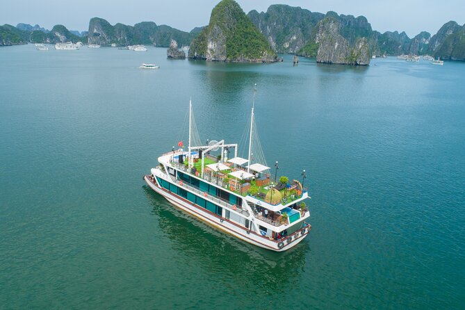 Sweetness Cruise Ha Long Bay: Caves, Kayaking, Swimming & Lunch - Walking through Sung Sot Cave