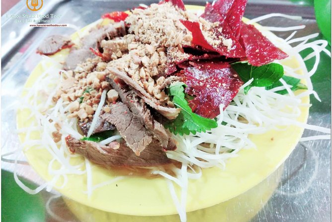 Tasting 8 Different Hanoi Street Foods at Noon Time - Timing, group size, and what to bring
