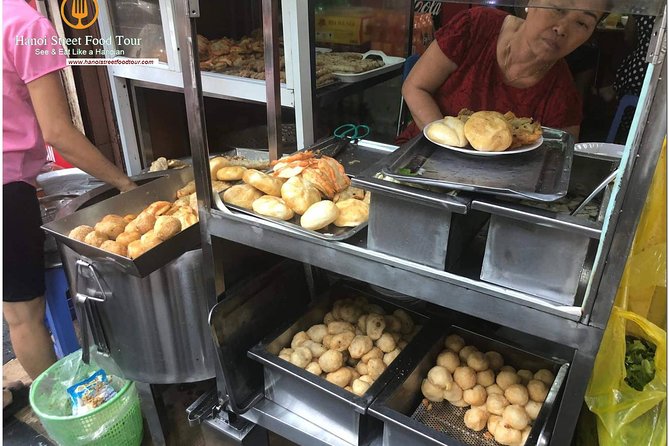 Tasting 8 Different Hanoi Street Foods at Noon Time - Ten tastings, not just eight dishes