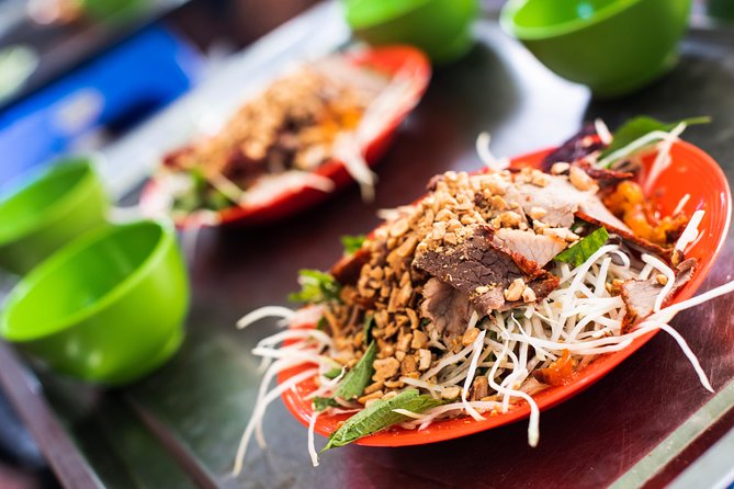 Tasting 8 Different Street Foods + Local Drink at Evening Time by Walking - Why This Evening Food Walk Works