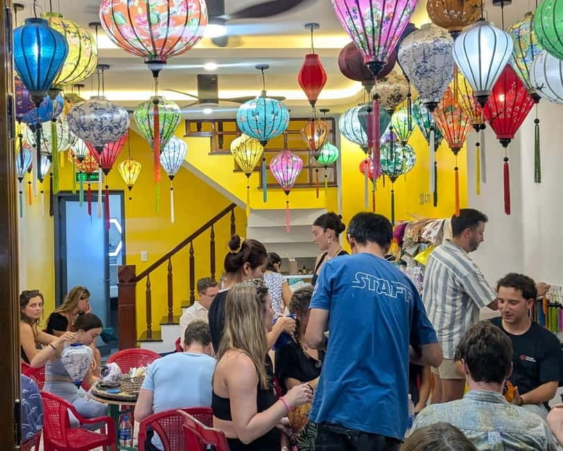 The Lantern Lady: Traditional Lantern Class in Old Town - Taking your lantern home