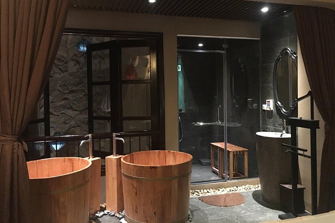 Touch of Serene Package - Stop one: the herbal soaking tub