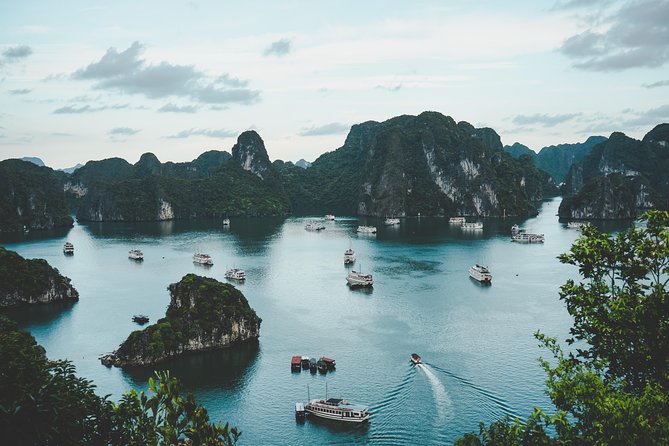 Tour Package Hanoi City - Halong Bay 2 Days 1 Night - Day 1: Tran Quoc Pagoda beside West Lake