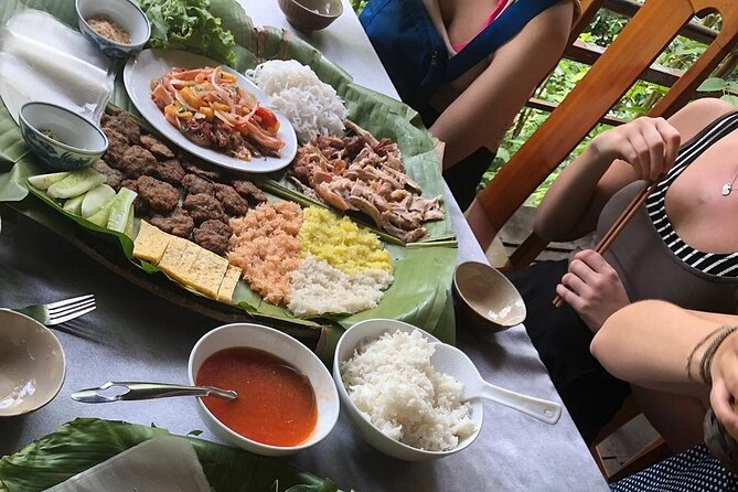 TOUR TO THE CAVES - Paradise & Dark caves from Dong hoi city - Why Phong Nha works well as a day trip from Dong Hoi