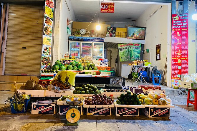 Vegan Street Food & Stories of Hanoi - Stop three: Ta Hien Street and the evening food scene