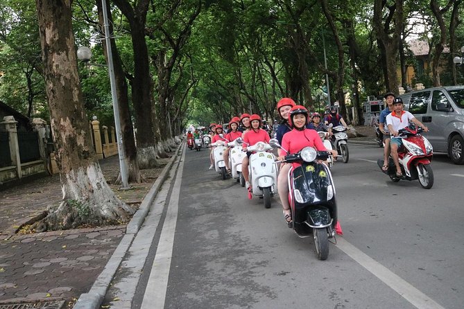 Vespa City Tour &Train Street Female With Ao Dai Riders 4,5 Hours - Meeting the riders and getting set up