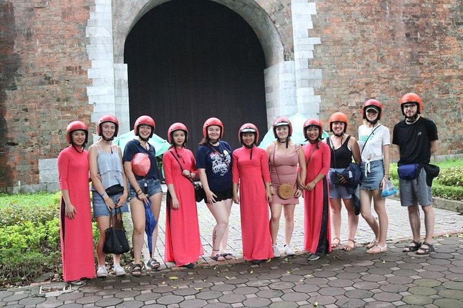 Vespa City Tour &Train Street Female With Ao Dai Riders 4,5 Hours - Markets, West Lake, and Tran Quoc Pagoda