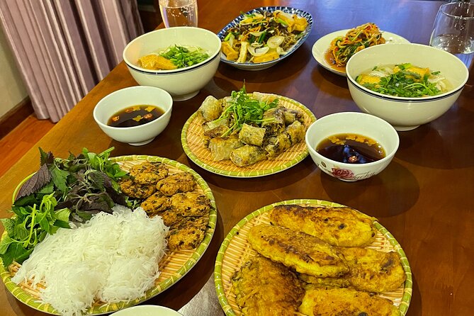 Vietnamese Vegetarian Cooking Class in Hanoi - Starting at 8 P. Gia Ngư in Hanoi’s Old Quarter
